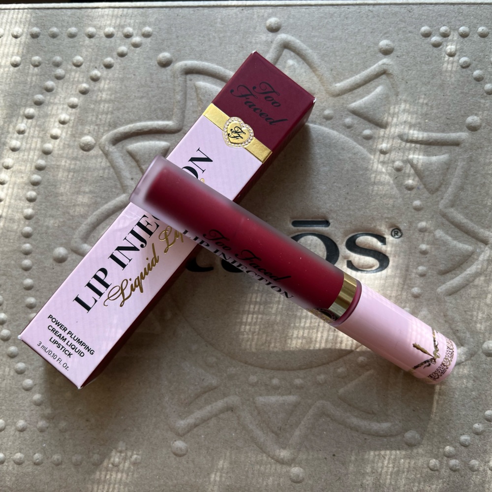 NIB "Boom Boom Pow" Too Faced Lip Injection liquid Lipstick